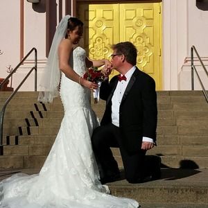 Meet your Posher, Claudia